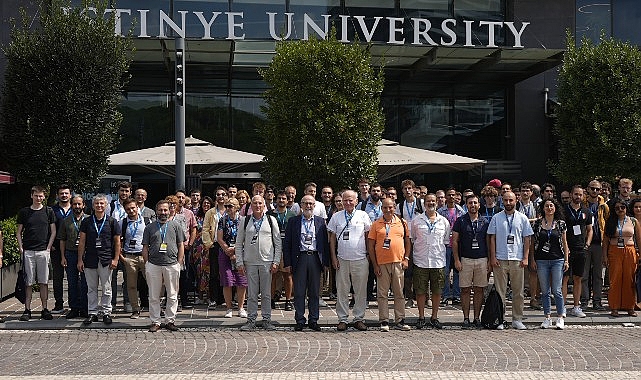 Evrenin karanlık yüzünü anlamaya yönelik çalışmalar İstinye Üniversitesi’nde masaya yatırıldı