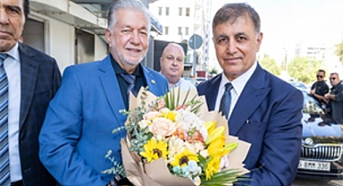 Başkan Tugay İEOSB yönetimi ile bir araya geldi