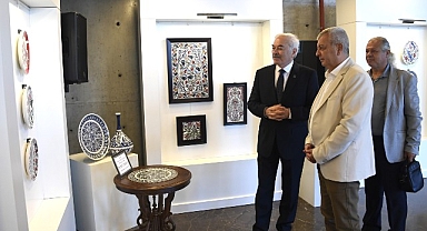 Osmangazi’de “Emeklilikten Bugüne Çini Sergisi” açıldı