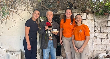 Yaşlılar Haftası’nda Güzelbahçeli gençlerden anlamlı ziyaretler