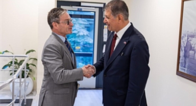 Avustralya Başkonsolosu’ndan Başkan Tugay’a ziyaret