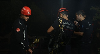 Antalya İtfaiyesi’nden nefes kesen kurtarma operasyonuna destek