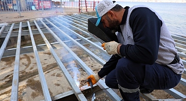 Değirmendere sahiline yeni yaya geçiş köprüsü