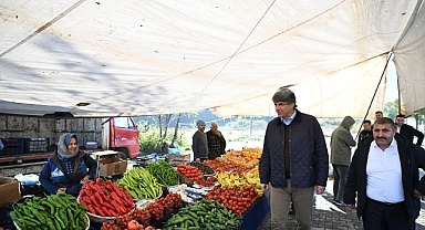 Başkan Kocaman Ataşehir Pazarı’nda Esnafla Bir Araya Geldi